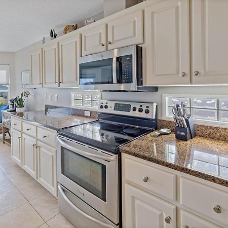 5 Bed3Bath Waterfront Pool Home With Full Gym, Office, And Heated Pool! Hernando Beach Dış mekan fotoğraf